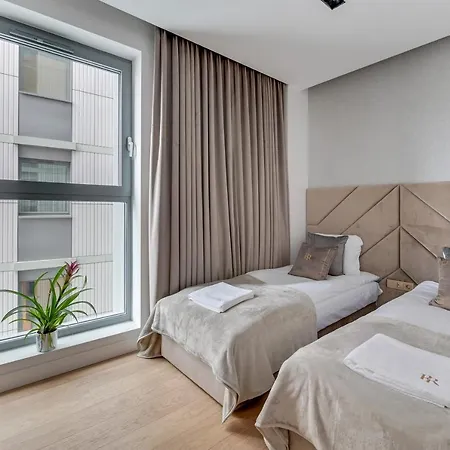 Апартаменты Granaria Rr Deluxe Old Town